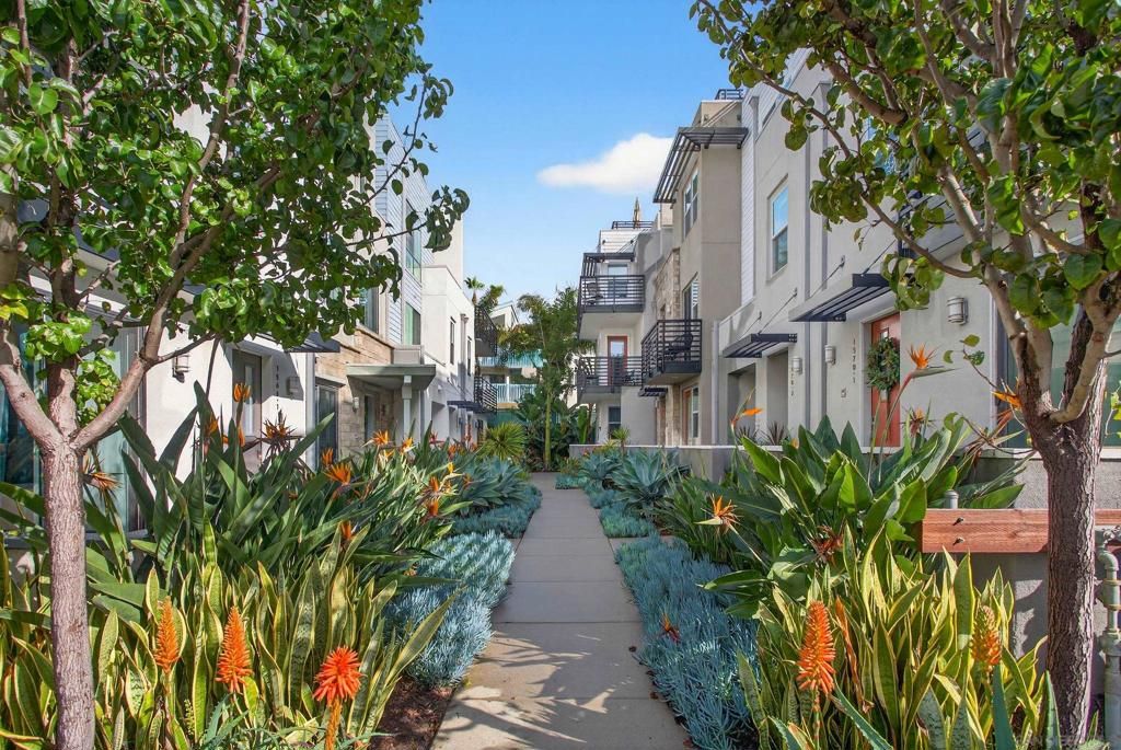 1566 Vista Del Mar 2, Oceanside, CA 92054