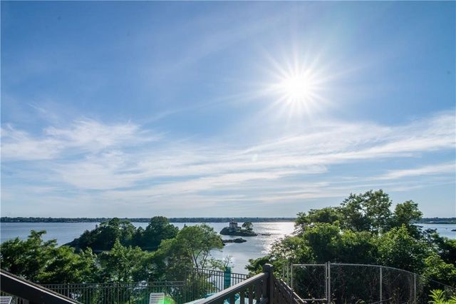 23 Bullocks Point Avenue 4A, East Providence, RI 02915