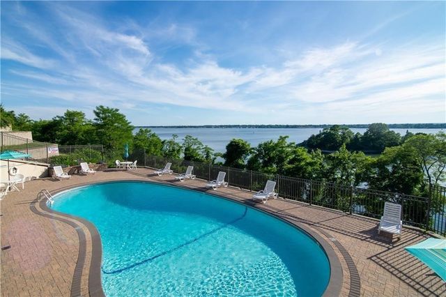 23 Bullocks Point Avenue 4A, East Providence, RI 02915