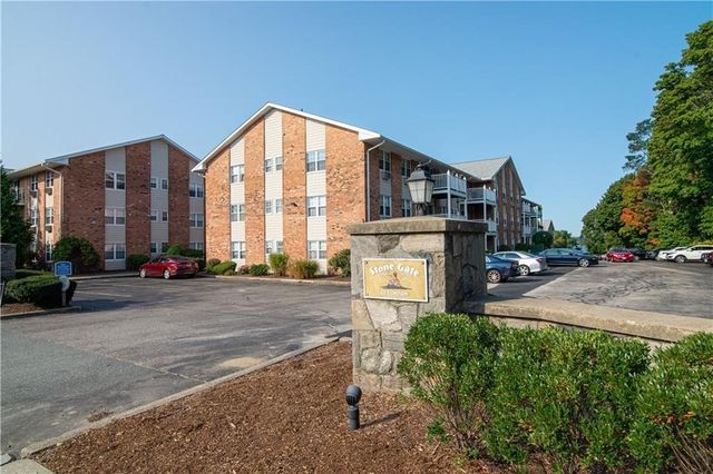 23 Bullocks Point Avenue 4A, East Providence, RI 02915