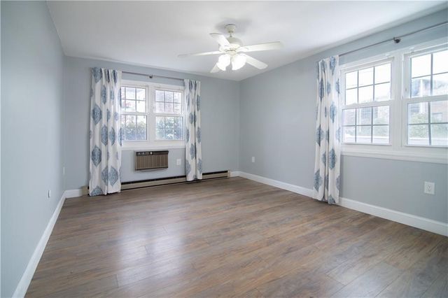 23 Bullocks Point Avenue 4A, East Providence, RI 02915