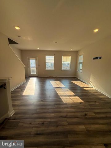 2 KUSY TER, Bridgeport, PA 19405