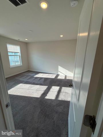 2 KUSY TER, Bridgeport, PA 19405