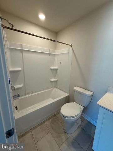 2 KUSY TER, Bridgeport, PA 19405
