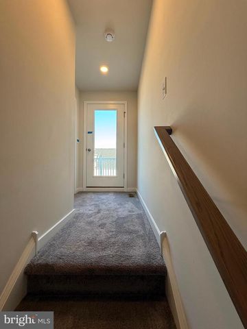 2 KUSY TER, Bridgeport, PA 19405
