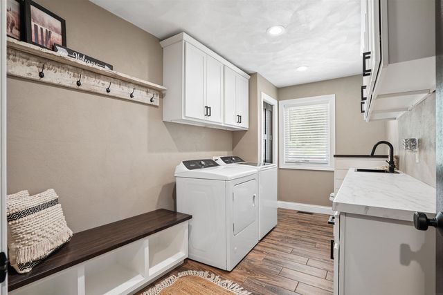 3553 E Shaulis Road, Waterloo, IA 50702