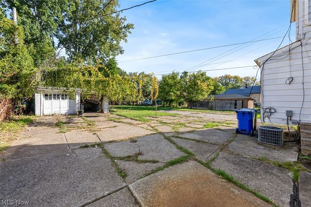 17422 Puritas Avenue, Cleveland, OH 44135
