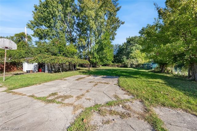 17422 Puritas Avenue, Cleveland, OH 44135