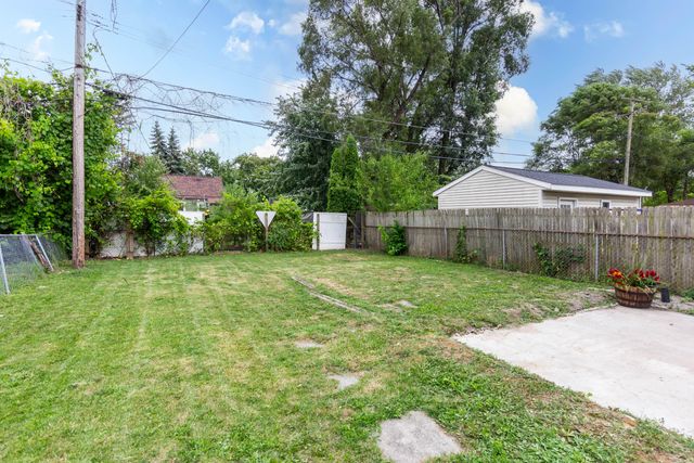 22714 Heussner Avenue, Warren, MI 48089