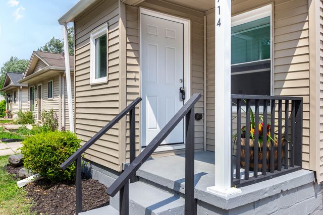 22714 Heussner Avenue, Warren, MI 48089