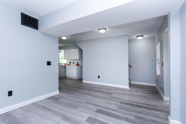 22714 Heussner Avenue, Warren, MI 48089