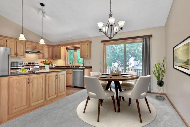 1098 Heather Drive, Woodbury, MN 55129