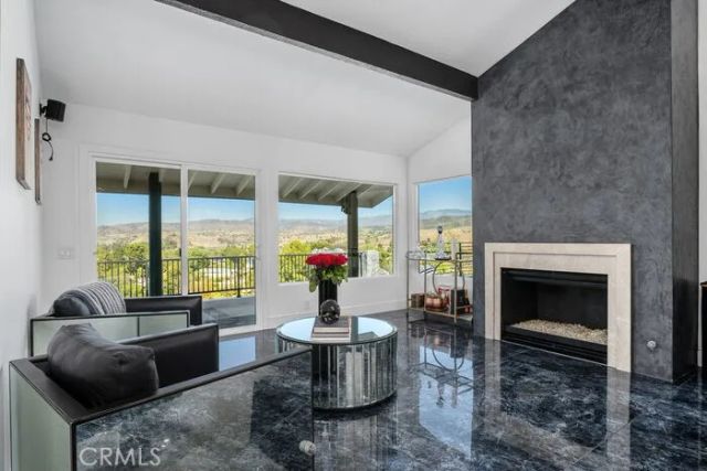 1711 Sirrine, Santa Ana, CA 92705