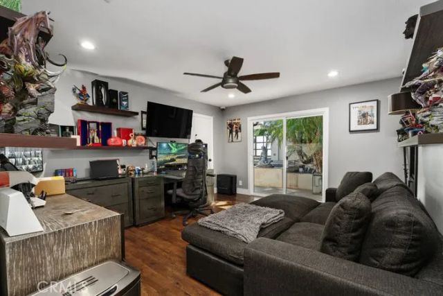 1711 Sirrine, Santa Ana, CA 92705