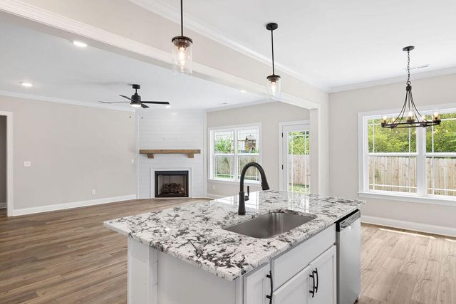518 Winchester Drive # 82, Rossville, GA 30741