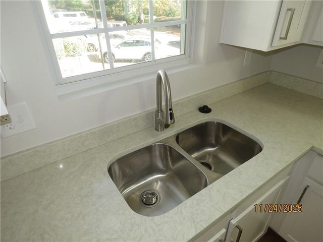 311 Peachtree Hills NE Avenue 6A, Atlanta, GA 30305