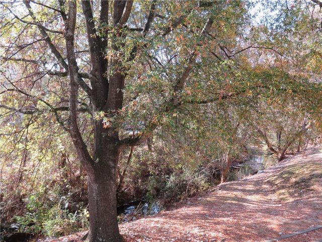 311 Peachtree Hills NE Avenue 6A, Atlanta, GA 30305