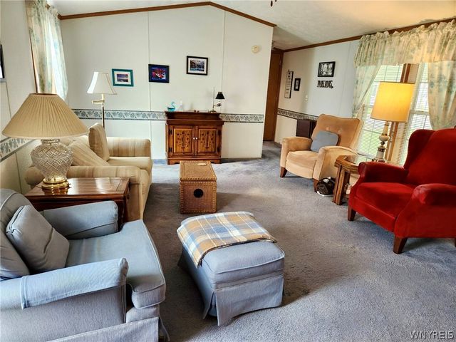 8 Lavender Lane, Cheektowaga, NY 14225
