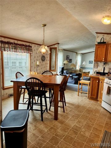 8 Lavender Lane, Cheektowaga, NY 14225