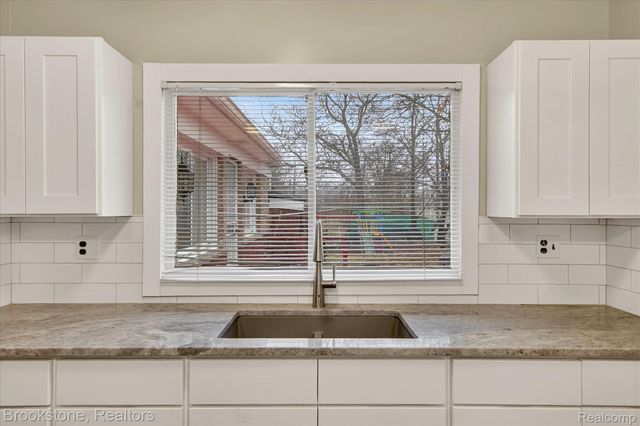 2555 W Boston Boulevard, Detroit, MI 48206