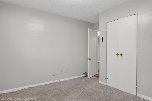 2555 W Boston Boulevard, Detroit, MI 48206