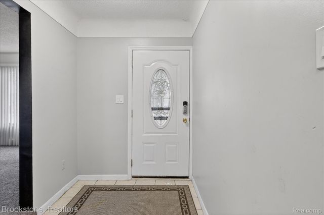 2555 W Boston Boulevard, Detroit, MI 48206