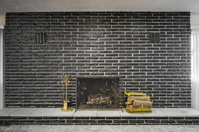 2555 W Boston Boulevard, Detroit, MI 48206