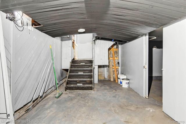 2555 W Boston Boulevard, Detroit, MI 48206