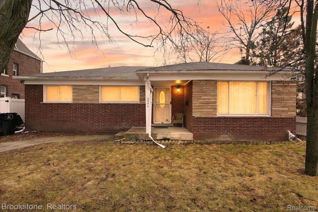 2555 W Boston Boulevard, Detroit, MI 48206