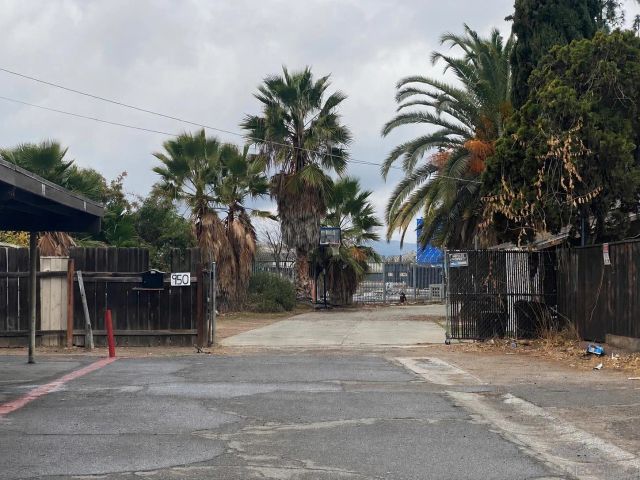 950 E Washington Ave, Escondido, CA 92025