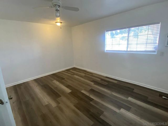 950 E Washington Ave, Escondido, CA 92025