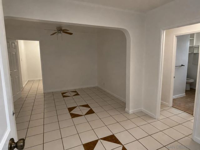 950 E Washington Ave, Escondido, CA 92025