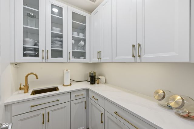435 Virginia Avenue 302, Indianapolis, IN 46203