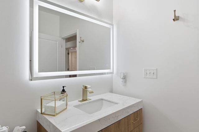 435 Virginia Avenue 302, Indianapolis, IN 46203