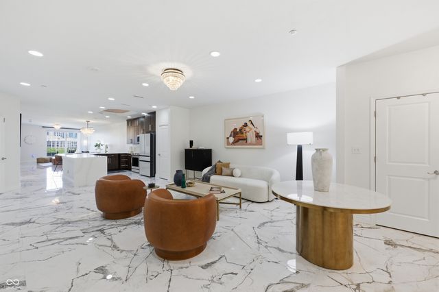 435 Virginia Avenue 302, Indianapolis, IN 46203