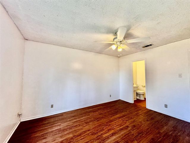 4703 Sagebrush TRL B, Austin, TX 78745