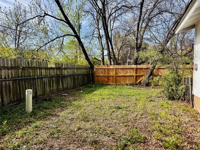 4703 Sagebrush TRL B, Austin, TX 78745