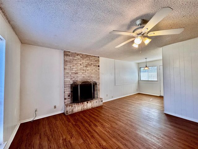 4703 Sagebrush TRL B, Austin, TX 78745