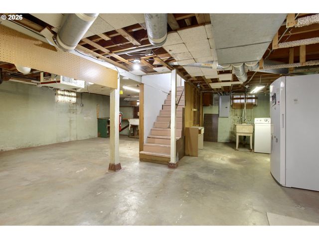 6730 Ne 22ND Ave, Portland, OR 97211