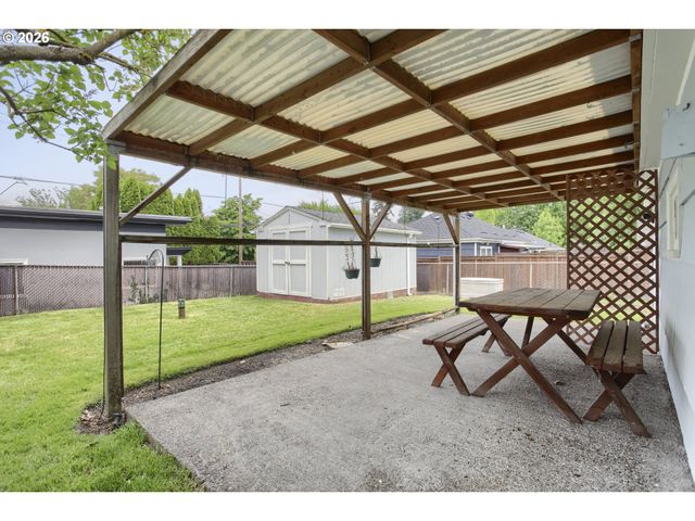 6730 Ne 22ND Ave, Portland, OR 97211