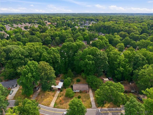 2814 Dellwood Drive, Greensboro, NC 27408