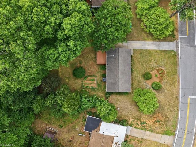 2814 Dellwood Drive, Greensboro, NC 27408