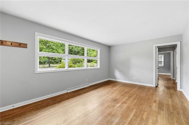 2814 Dellwood Drive, Greensboro, NC 27408