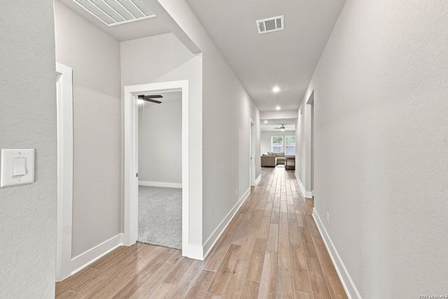 10726 YELLOWTAIL BLVD, Boerne, TX 78006