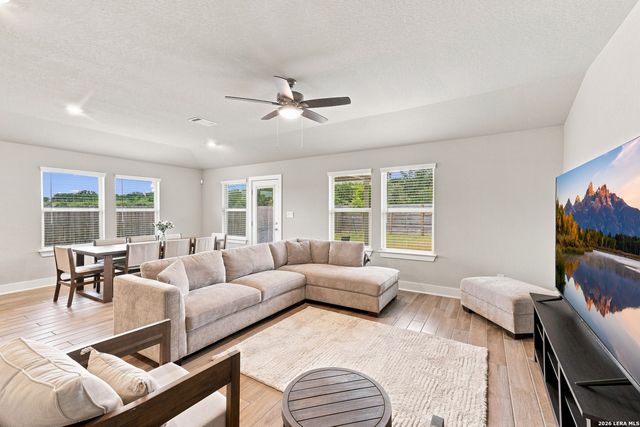10726 YELLOWTAIL BLVD, Boerne, TX 78006