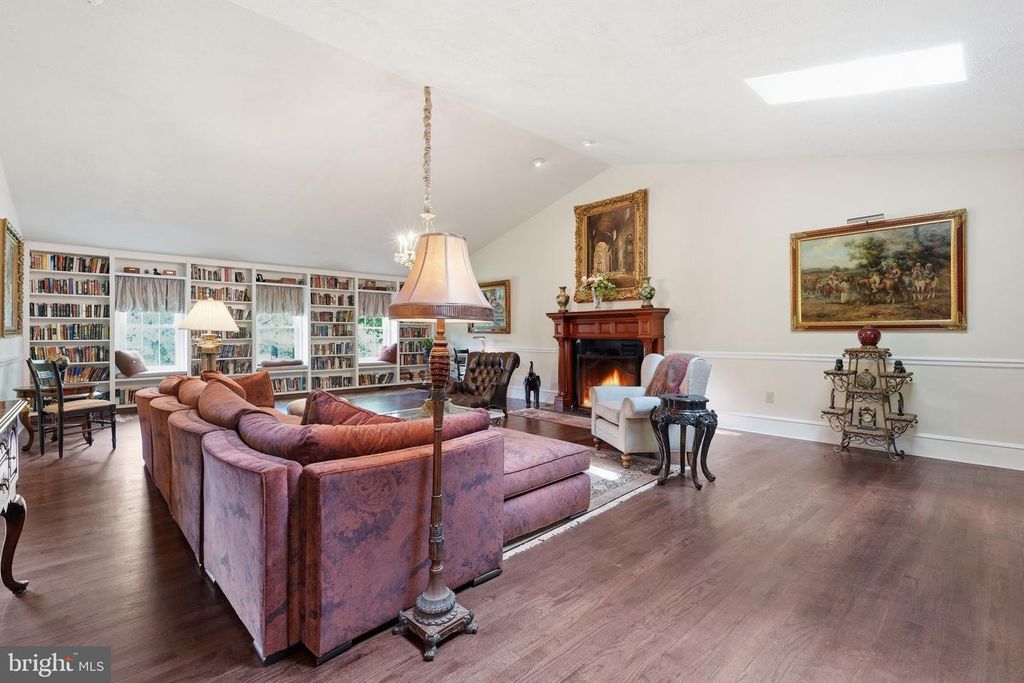 Image 19 of property listing at 14804 TURKEY FOOT RD, Darnestown, MD 20878
