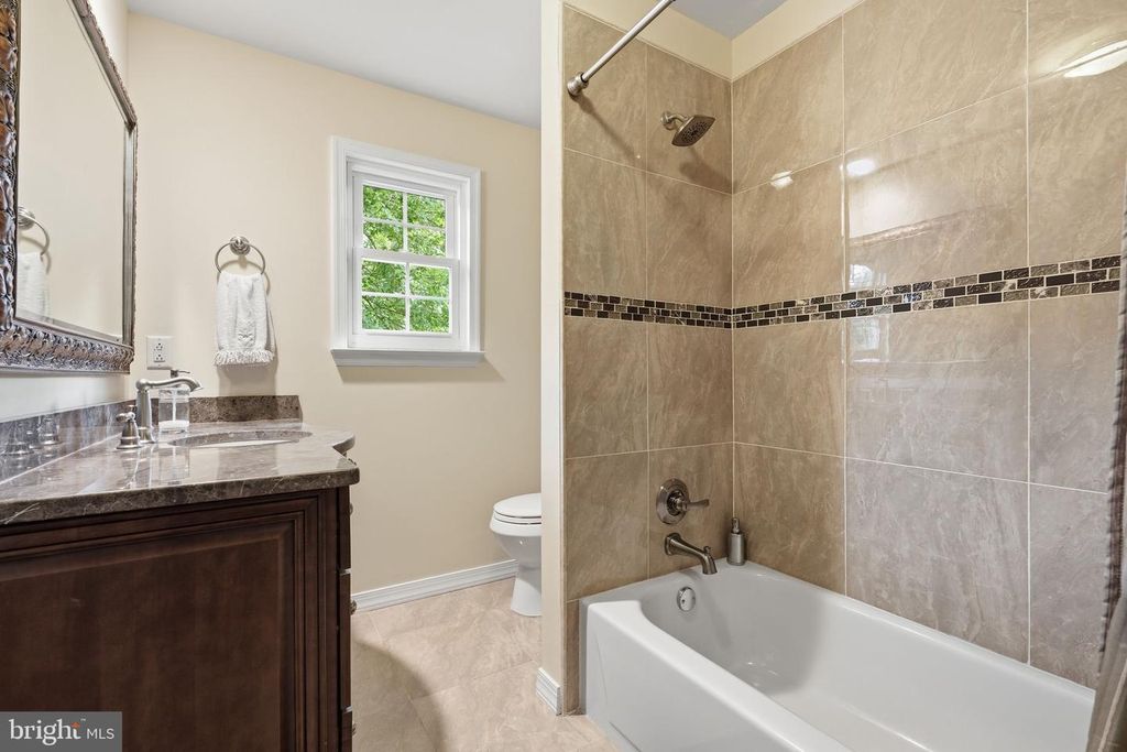 Image 36 of property listing at 14804 TURKEY FOOT RD, Darnestown, MD 20878