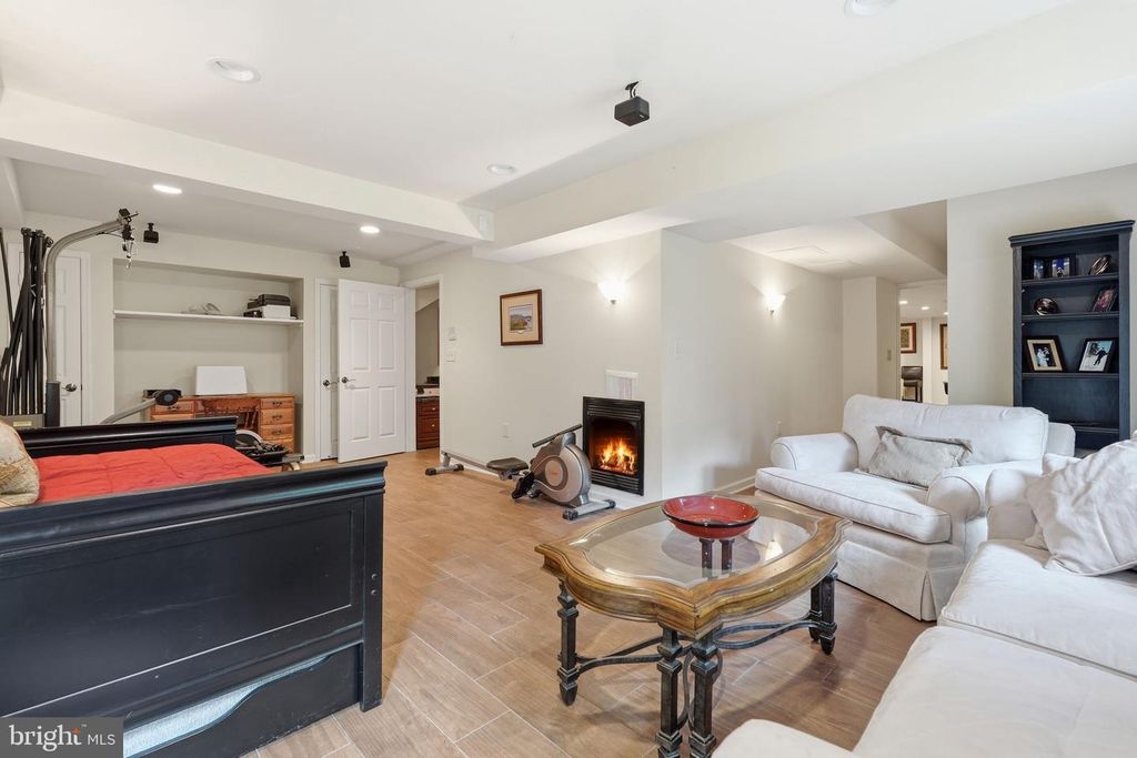 Image 46 of property listing at 14804 TURKEY FOOT RD, Darnestown, MD 20878