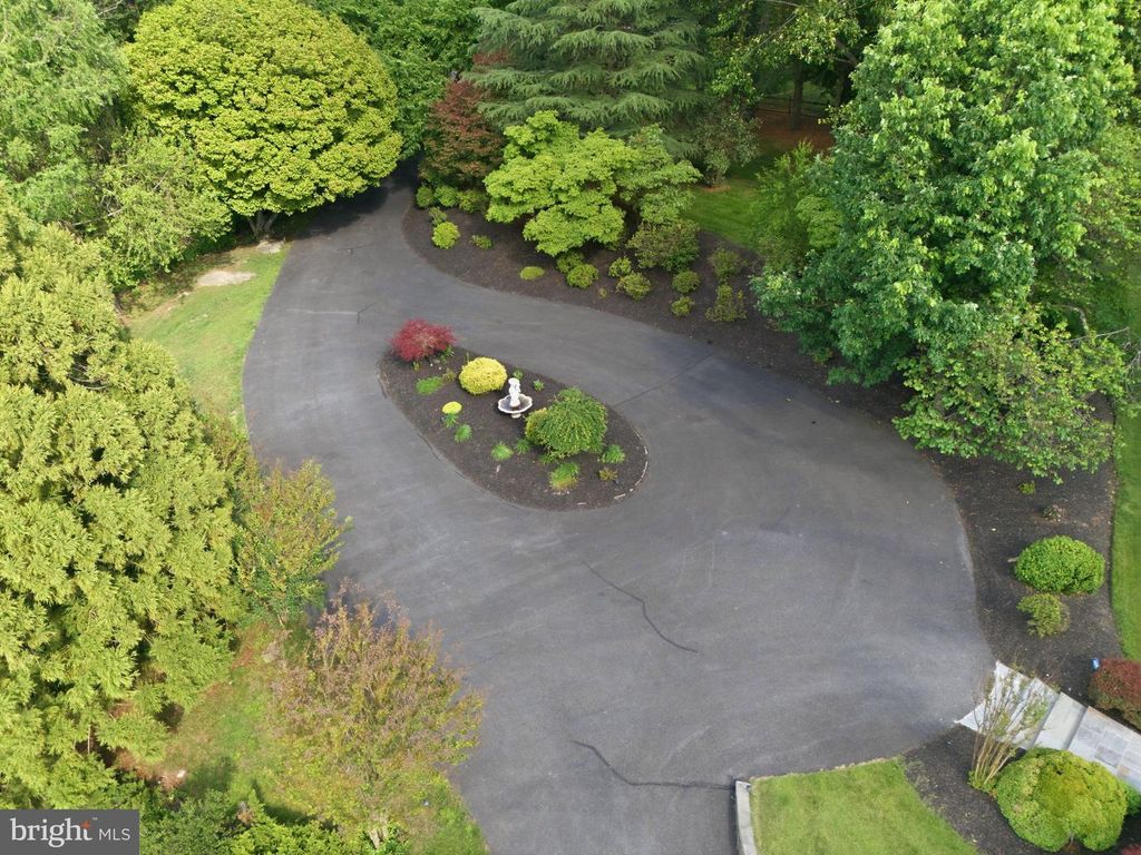 Image 58 of property listing at 14804 TURKEY FOOT RD, Darnestown, MD 20878