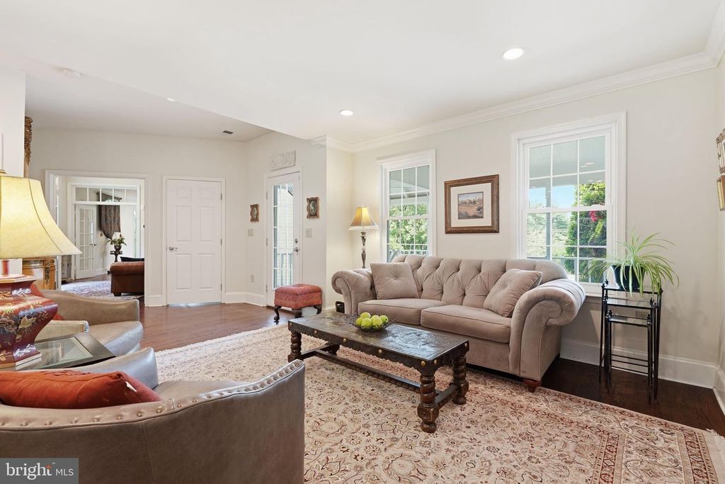 Image 6 of property listing at 14804 TURKEY FOOT RD, Darnestown, MD 20878